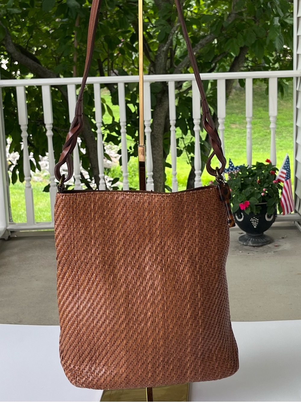 Fossil Vintage Woven Straw Shoulder Bag With Leather Strap - Picture 1 of 13